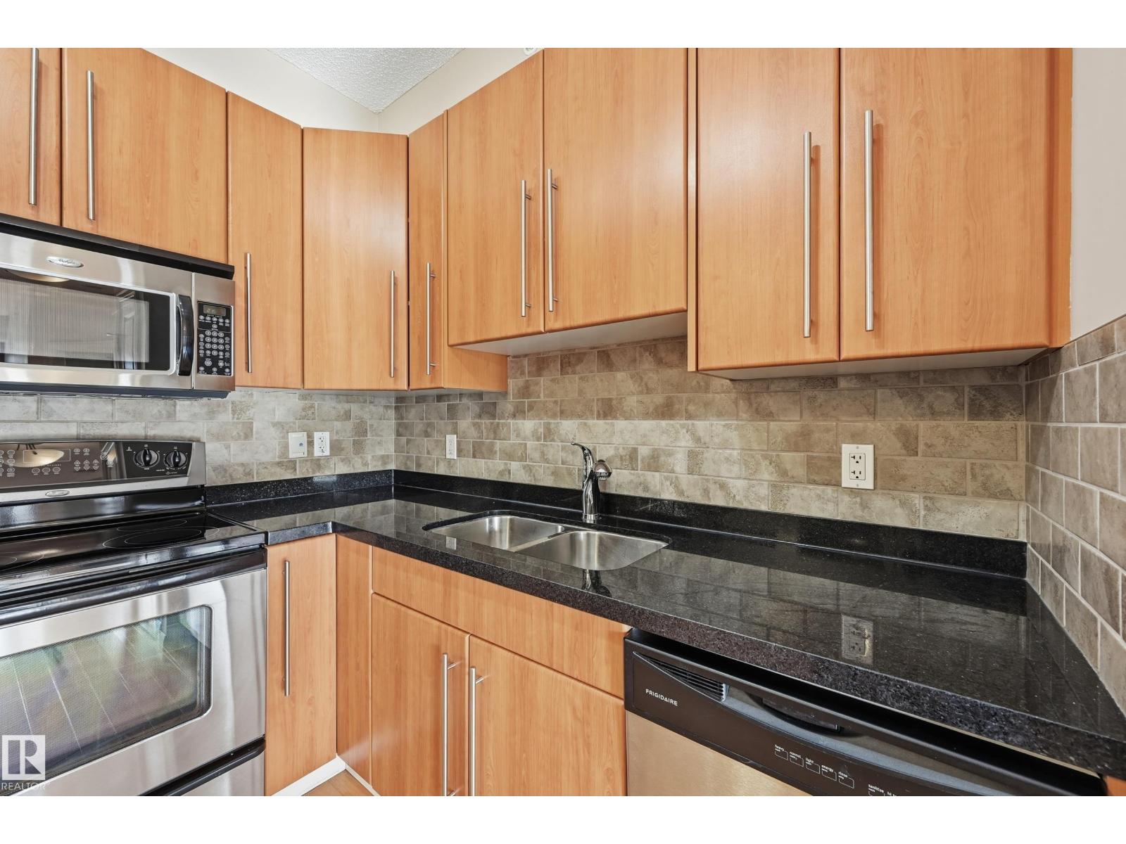 #304 9819 104 ST NW, Edmonton