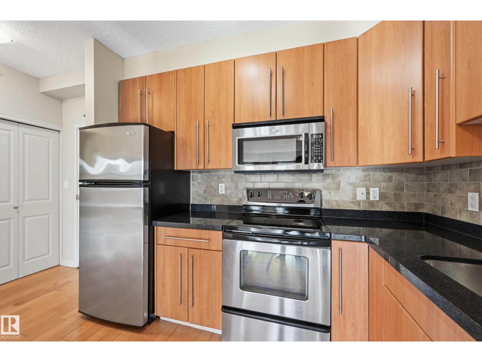 #304 9819 104 ST NW, Edmonton