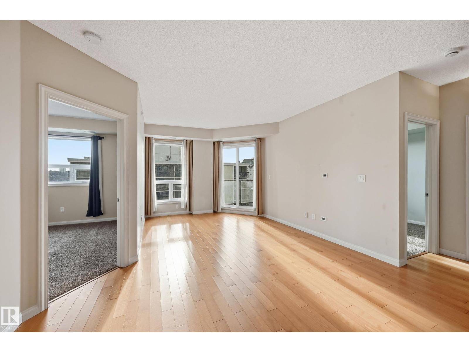 #304 9819 104 ST NW, Edmonton