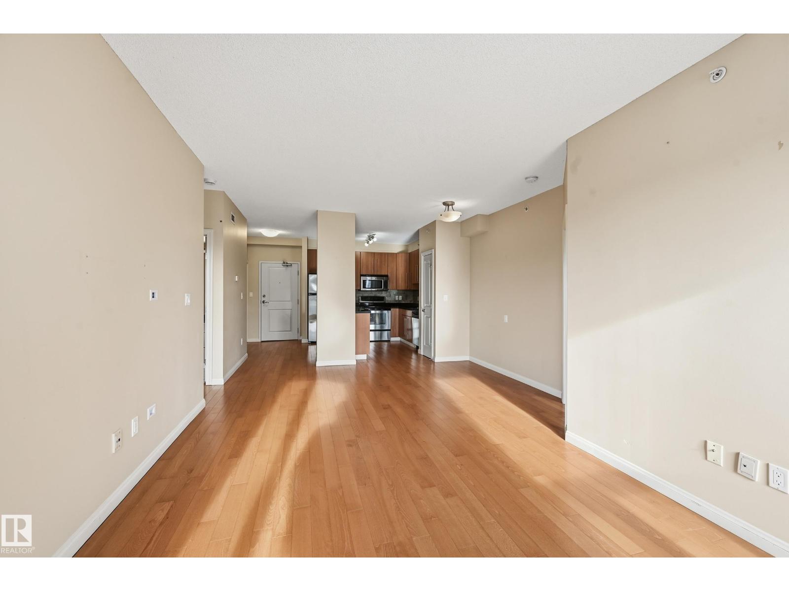 #304 9819 104 ST NW, Edmonton