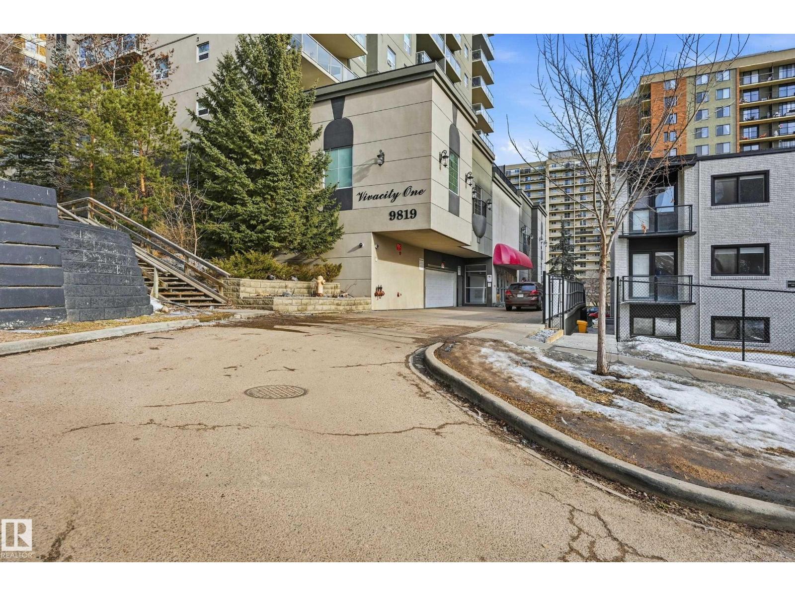 #304 9819 104 ST NW, Edmonton