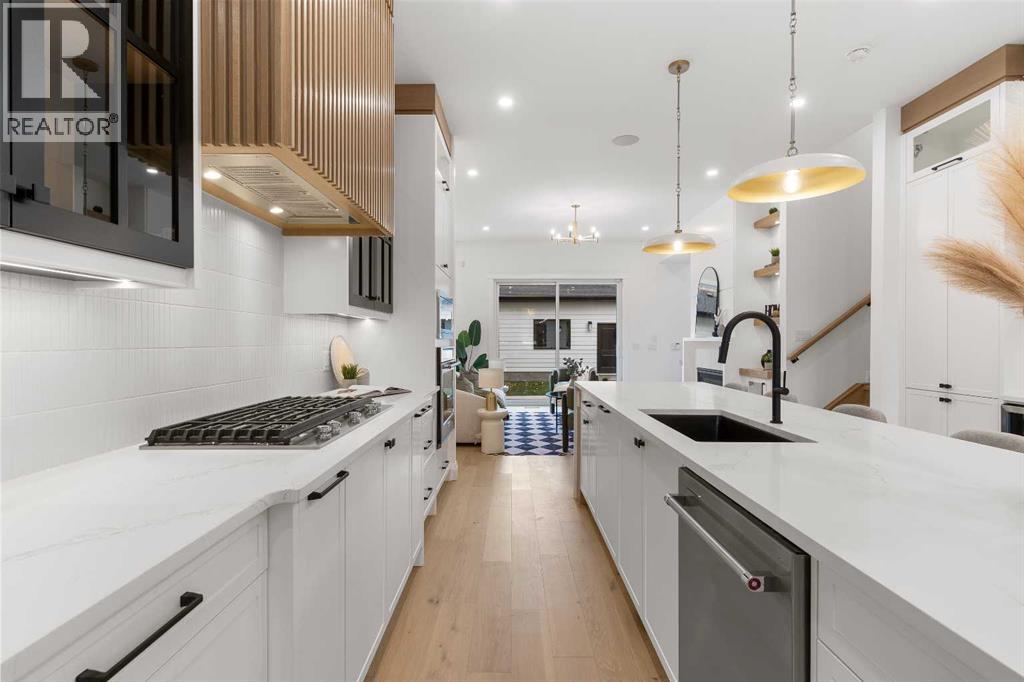 Single Family House for Sale in   Street NW Parkdale Calgary 