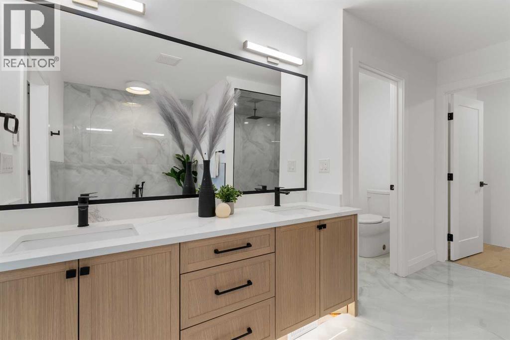 Single Family House for Sale in   Street NW Parkdale Calgary 