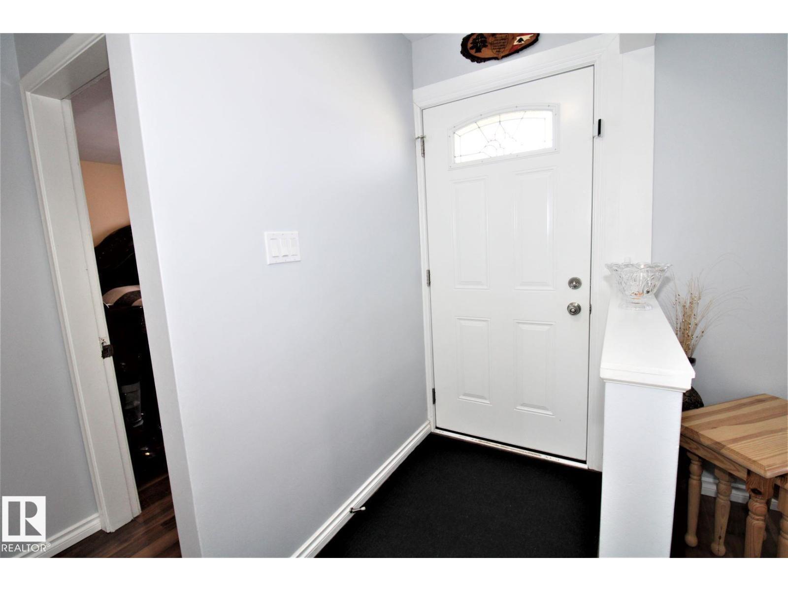 12111 137 AV NW, Edmonton