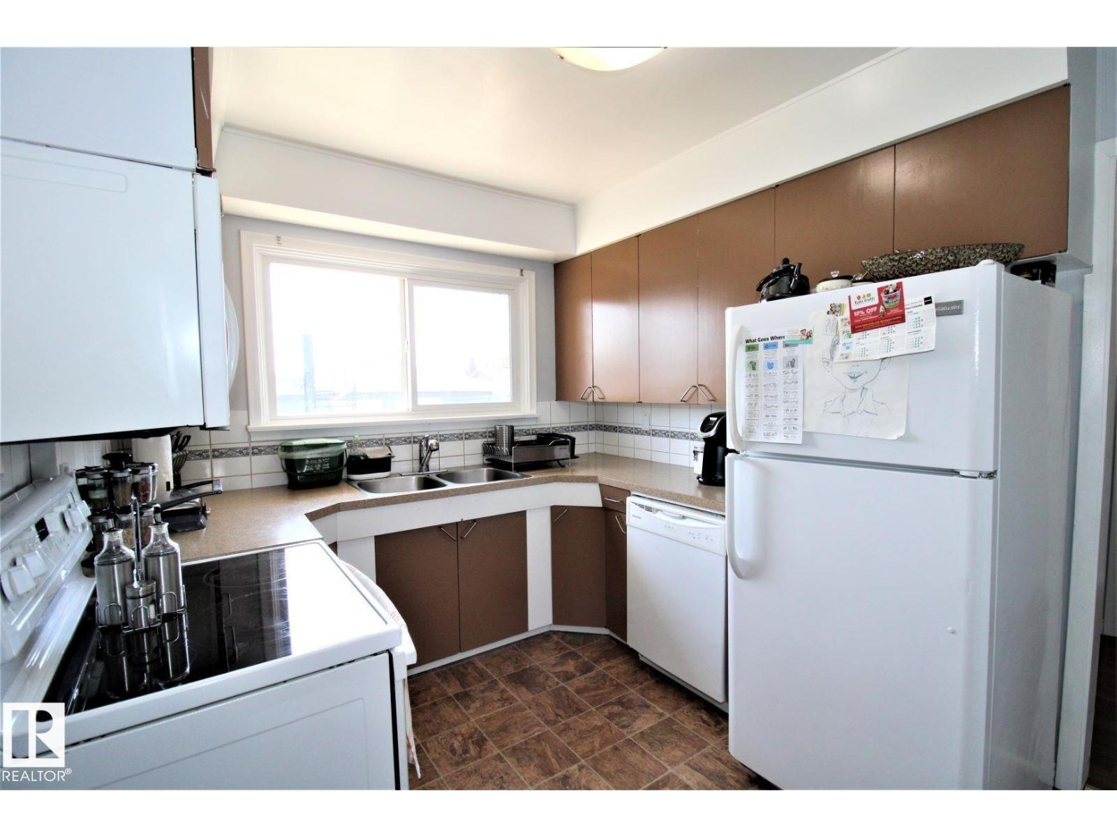 12111 137 AV NW, Edmonton