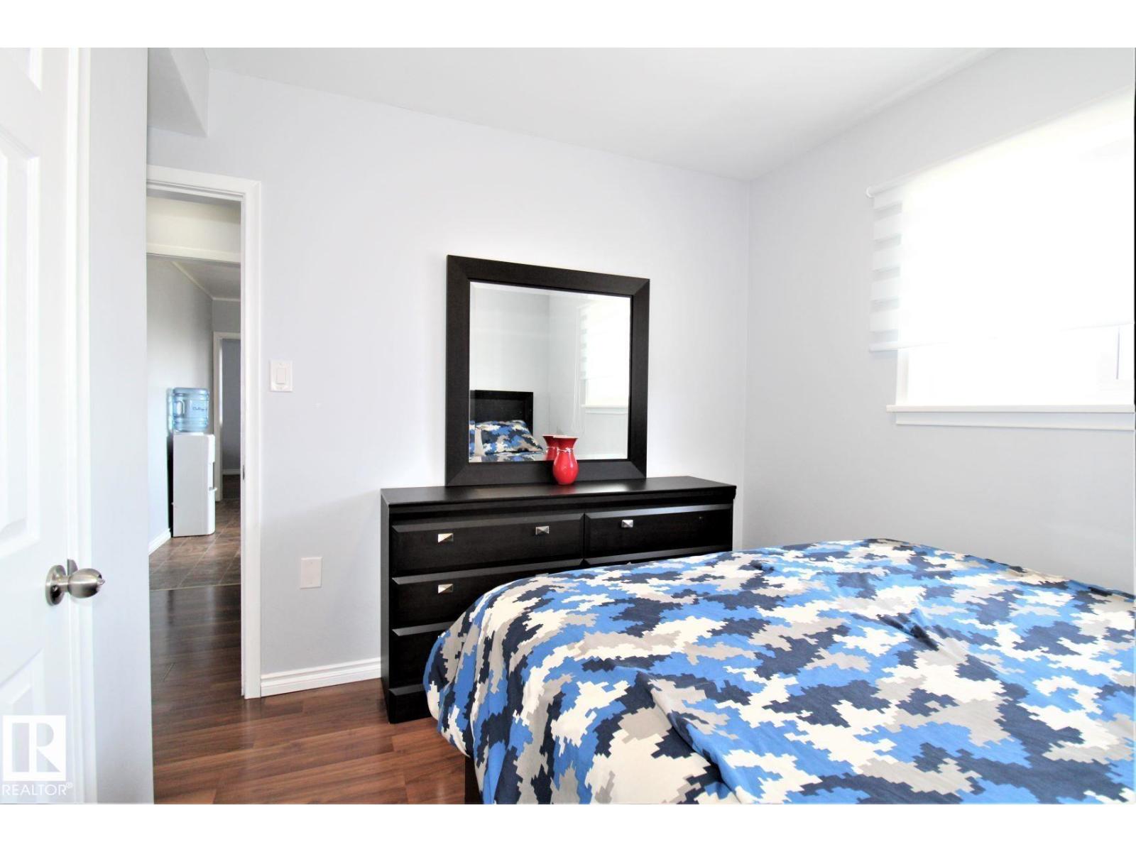 12111 137 AV NW, Edmonton