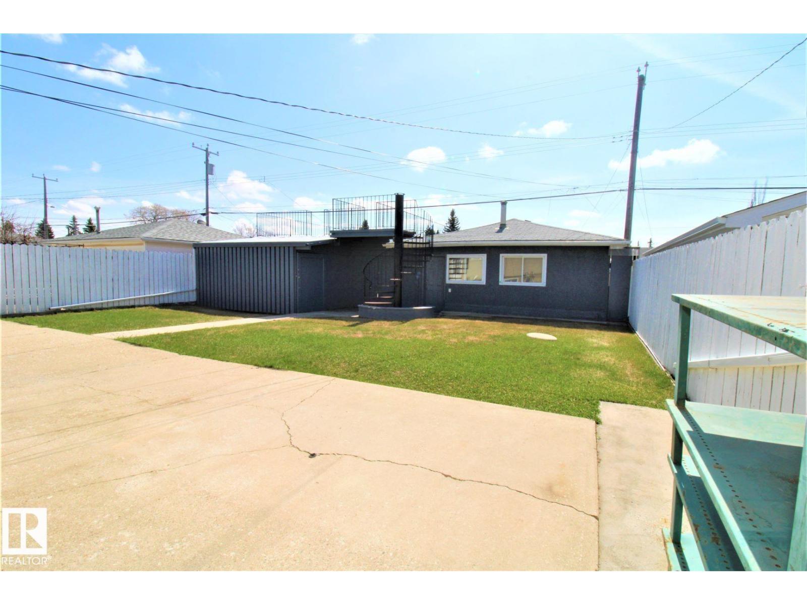 12111 137 AV NW, Edmonton