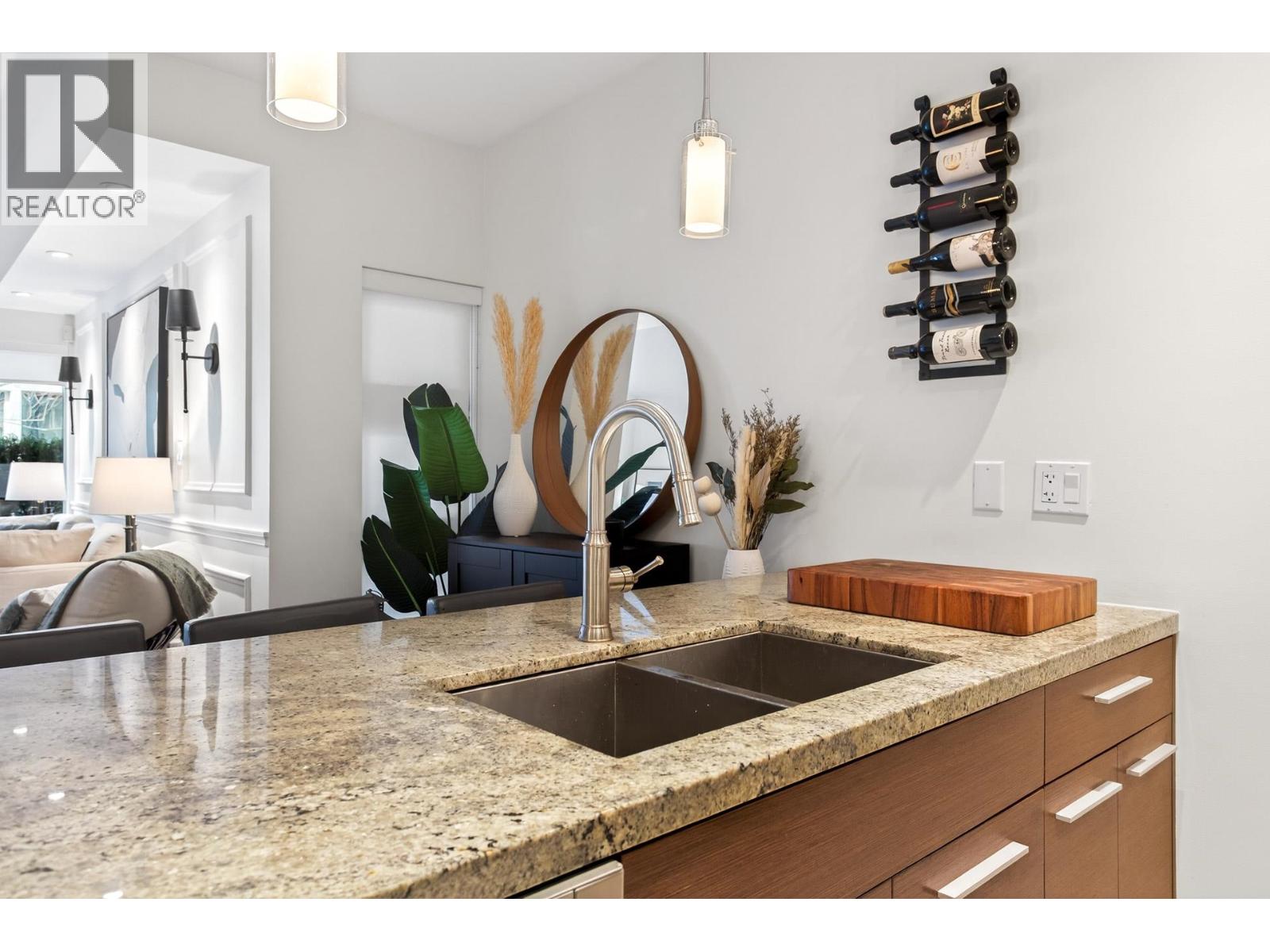 2538 MAPLE STREET, Vancouver