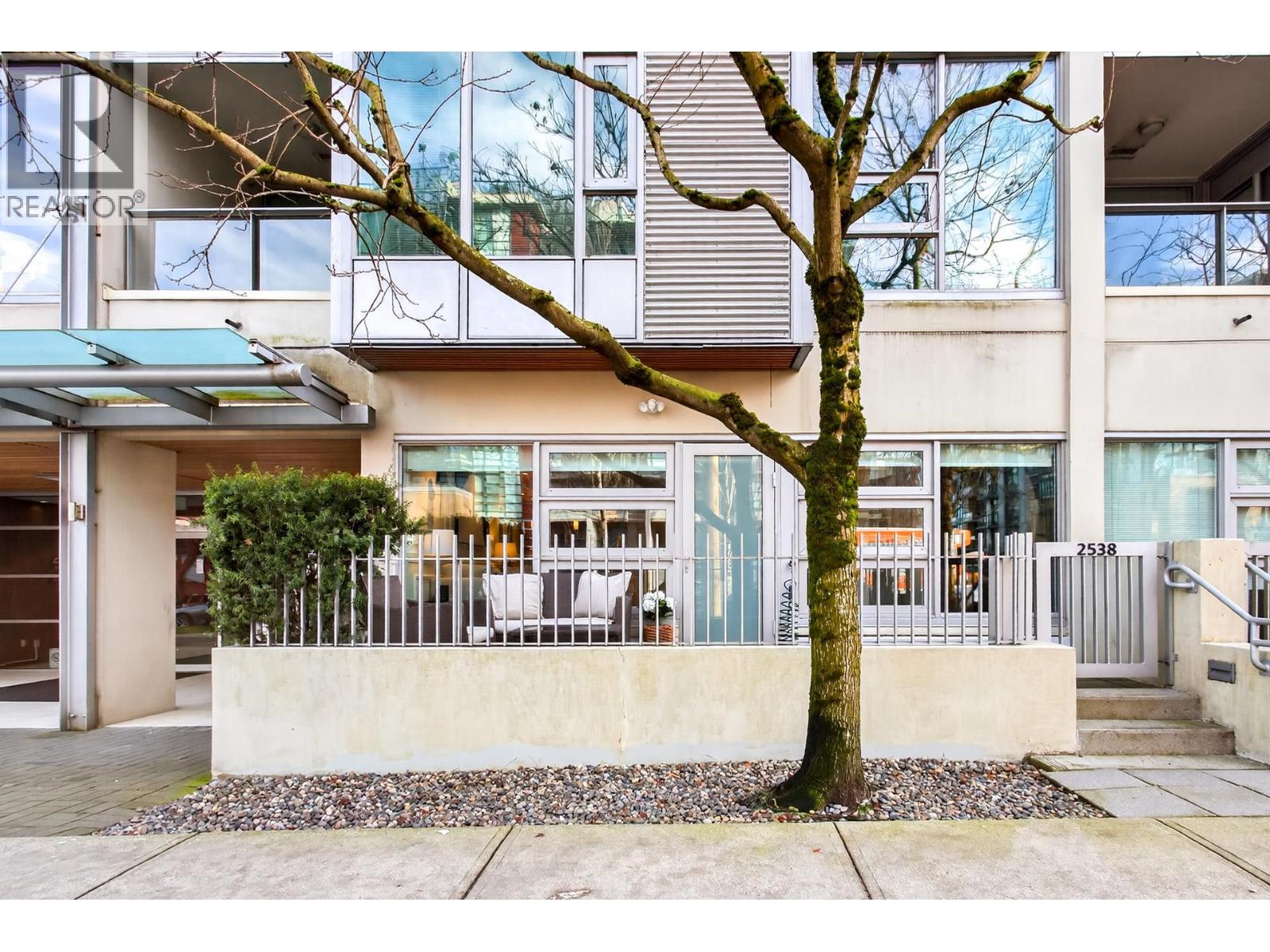 2538 MAPLE STREET, Vancouver