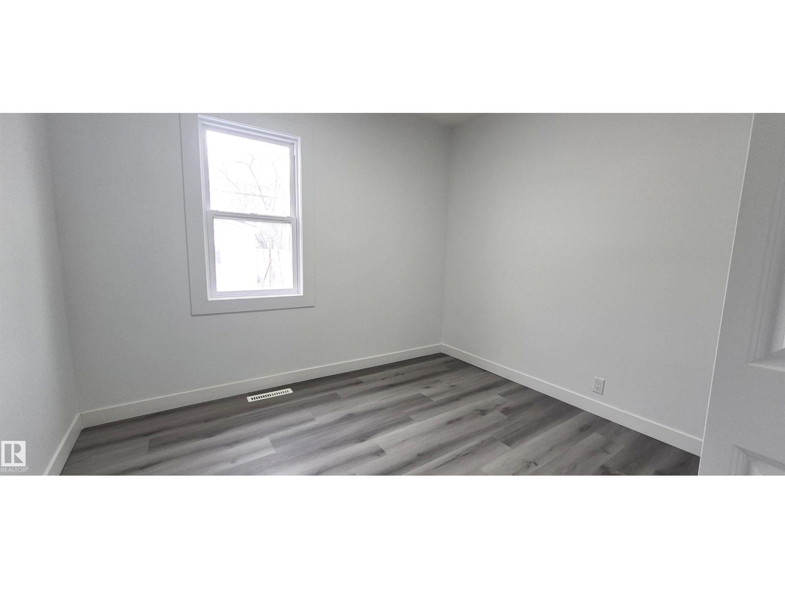 11426 84 ST NW, Edmonton