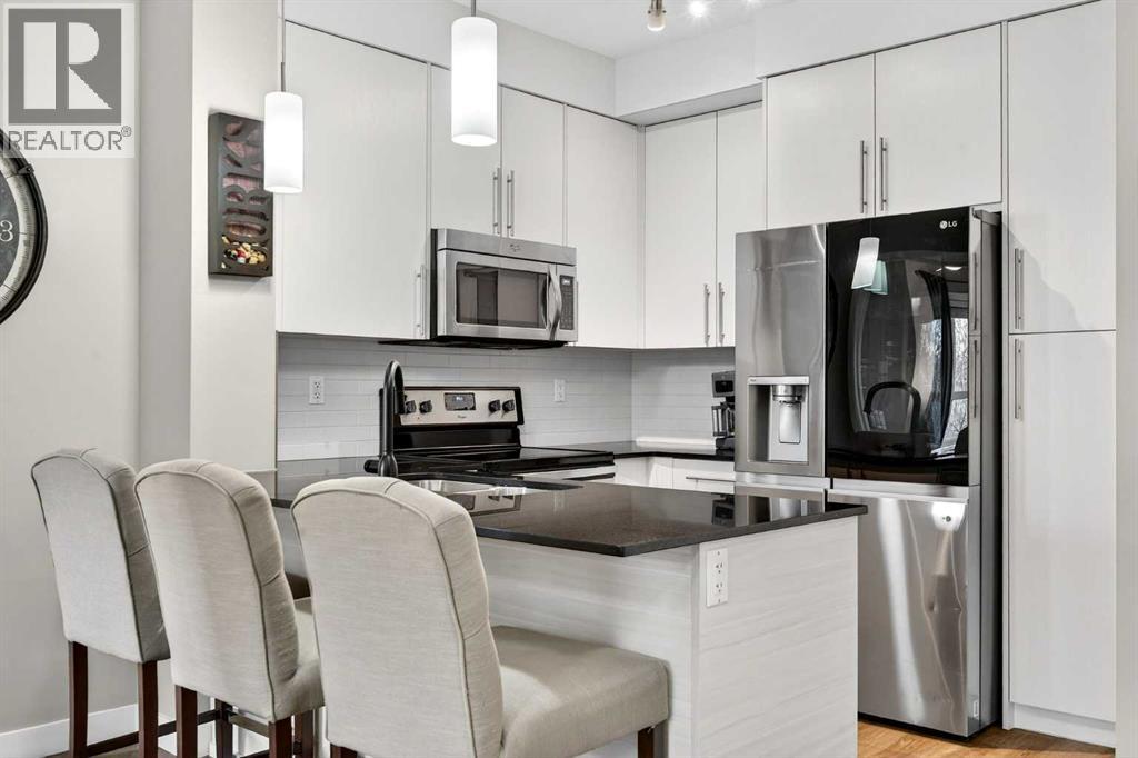 Single Family House for Sale in    Avenue SW Glenbrook Calgary 