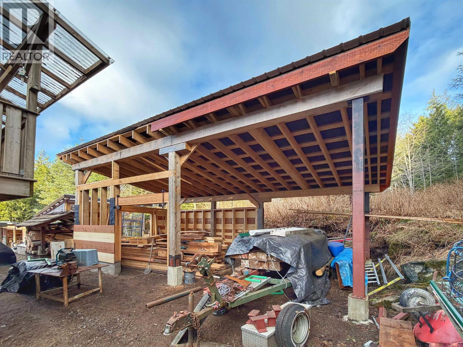 915 JUBILEE DRIVE - 13