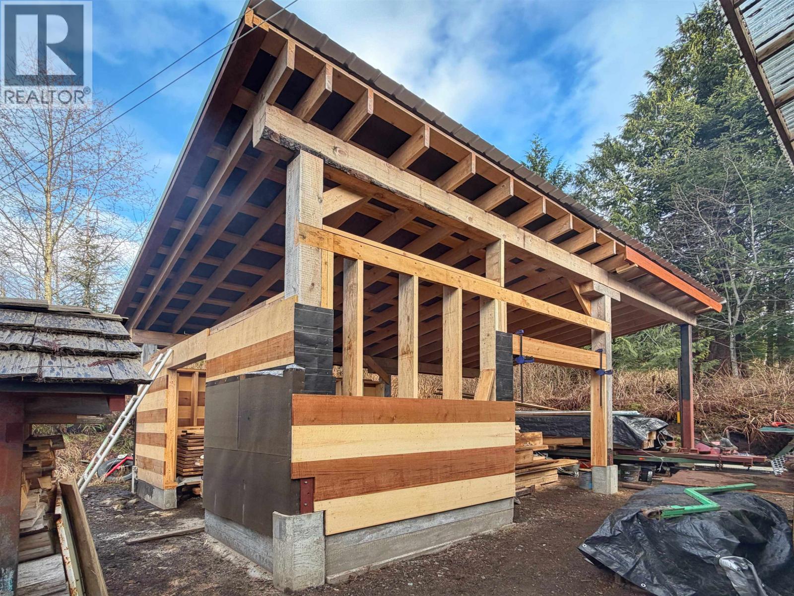 915 JUBILEE DRIVE - 14