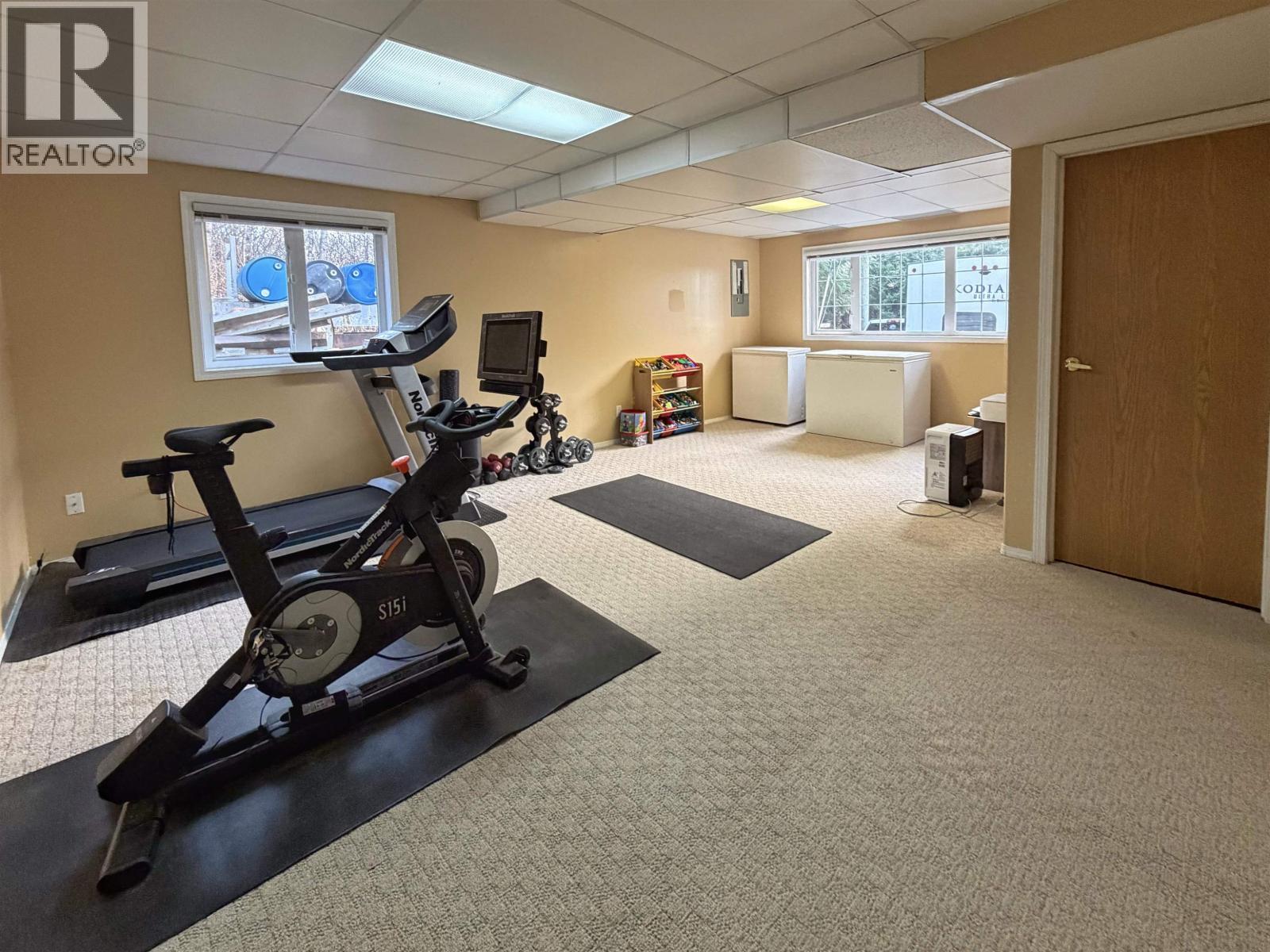 915 JUBILEE DRIVE - 17
