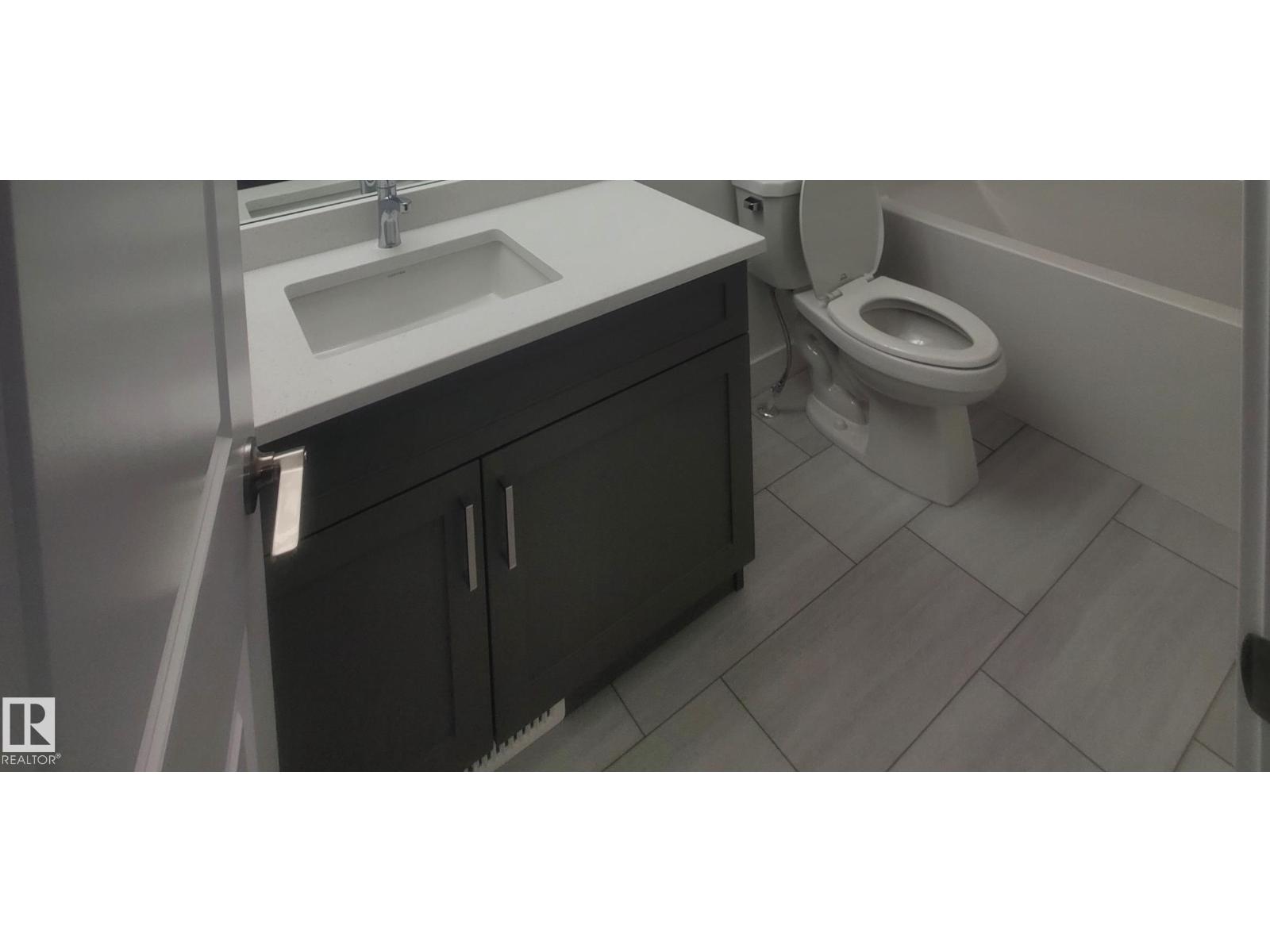 #48 2710 66 ST SW - 11