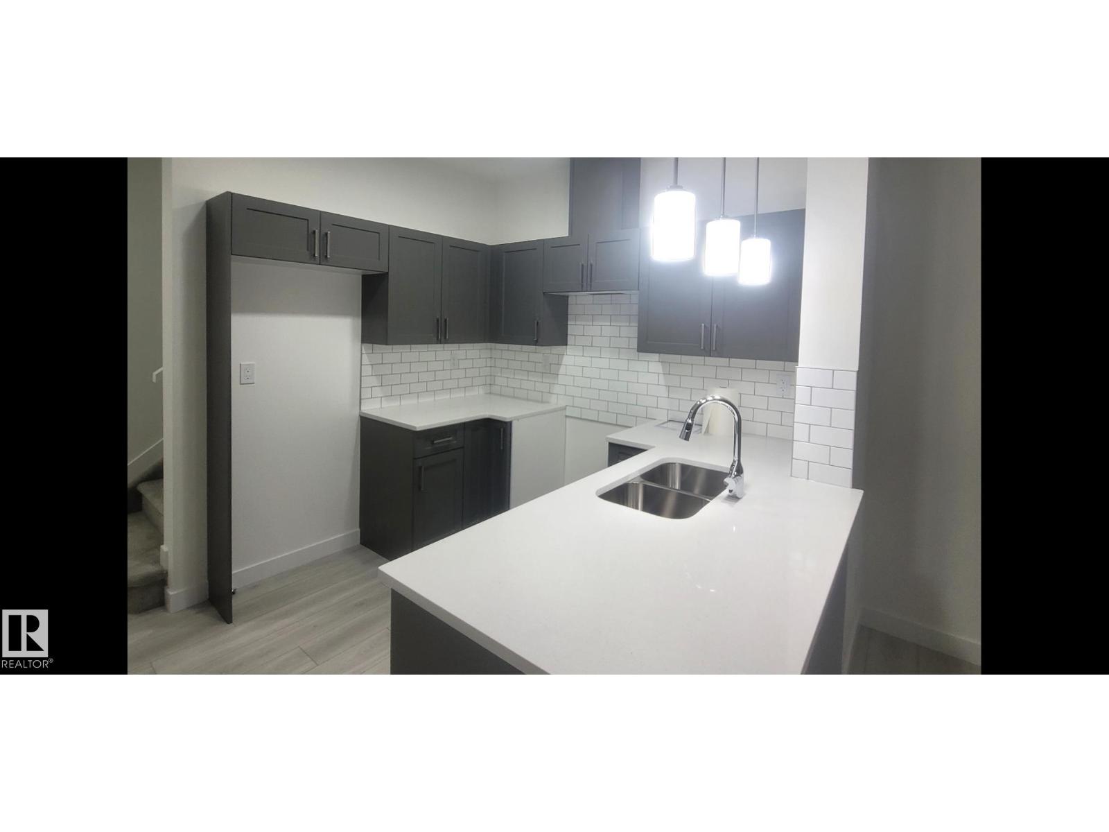 #48 2710 66 ST SW - 18
