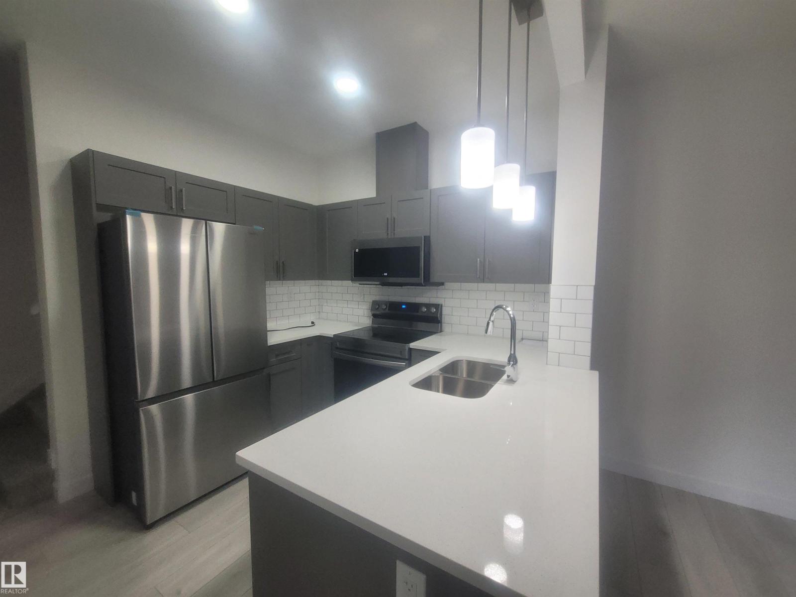 #48 2710 66 ST SW - 7