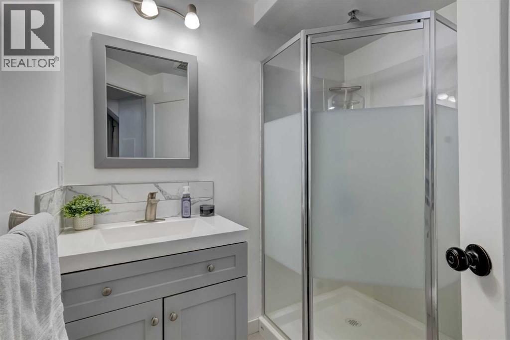 Single Family House for Sale in  Rivercrest Circle SE Riverbend Calgary 