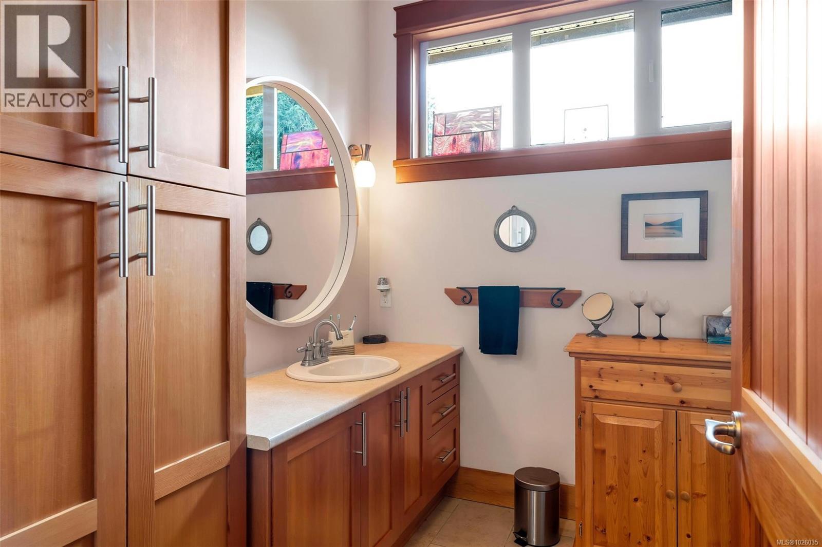 1870 Munsie Rd, Shawnigan Lake