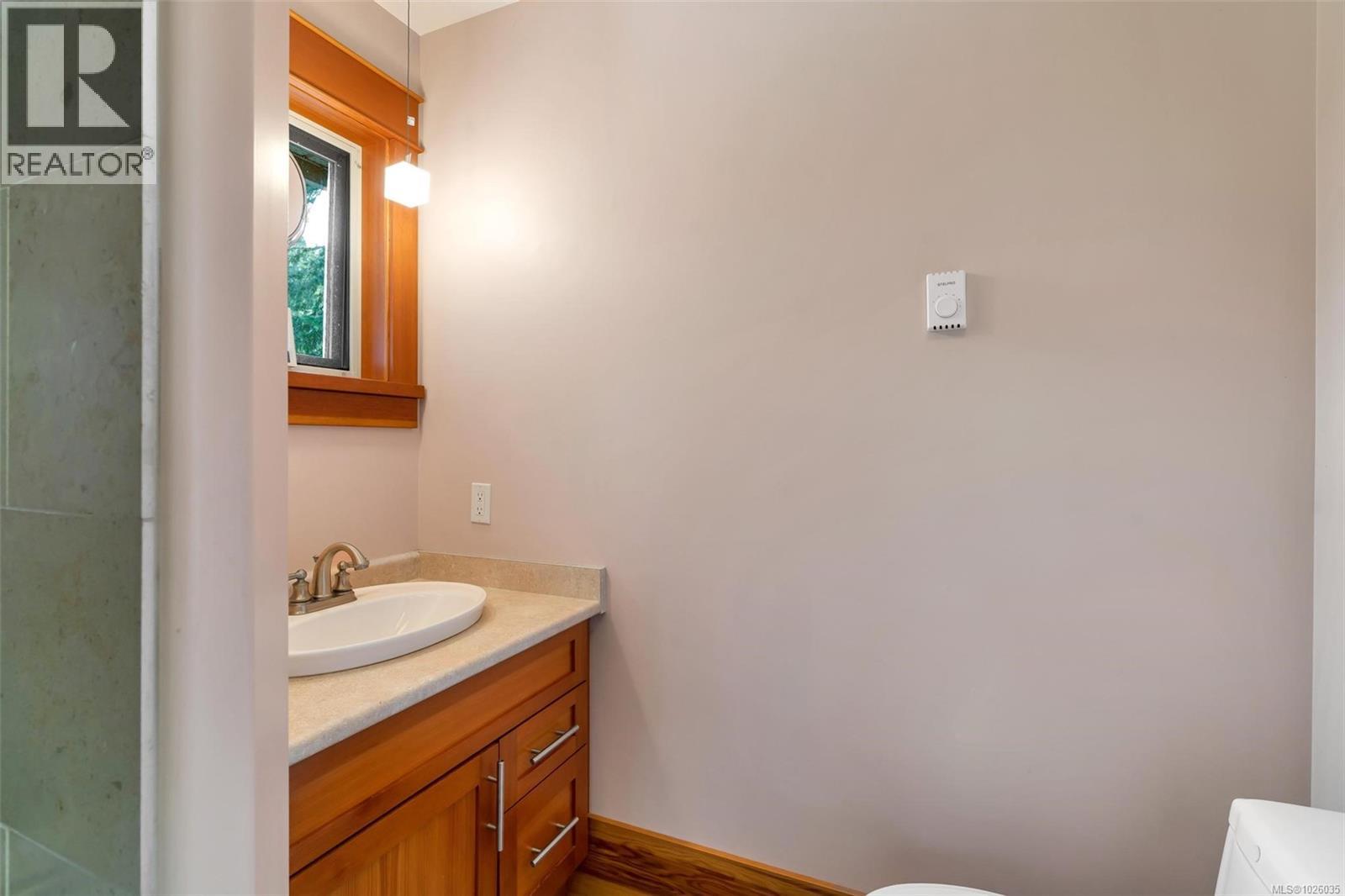 1870 Munsie Rd, Shawnigan Lake