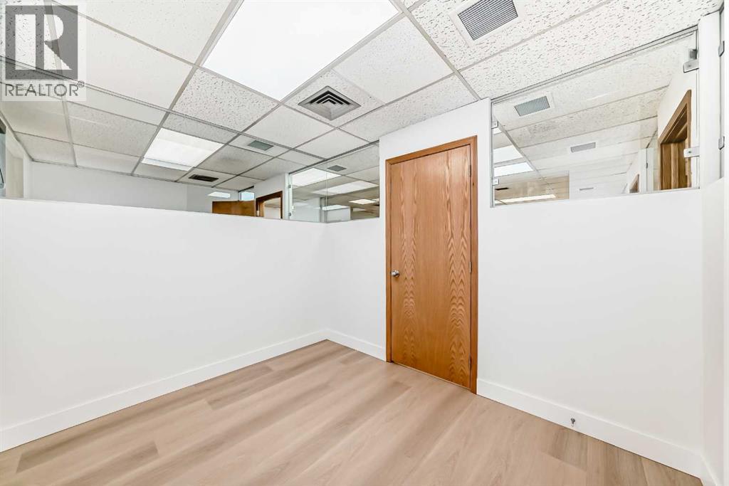 Office for Sale in Lower   Avenue NW Hillhurst Calgary 