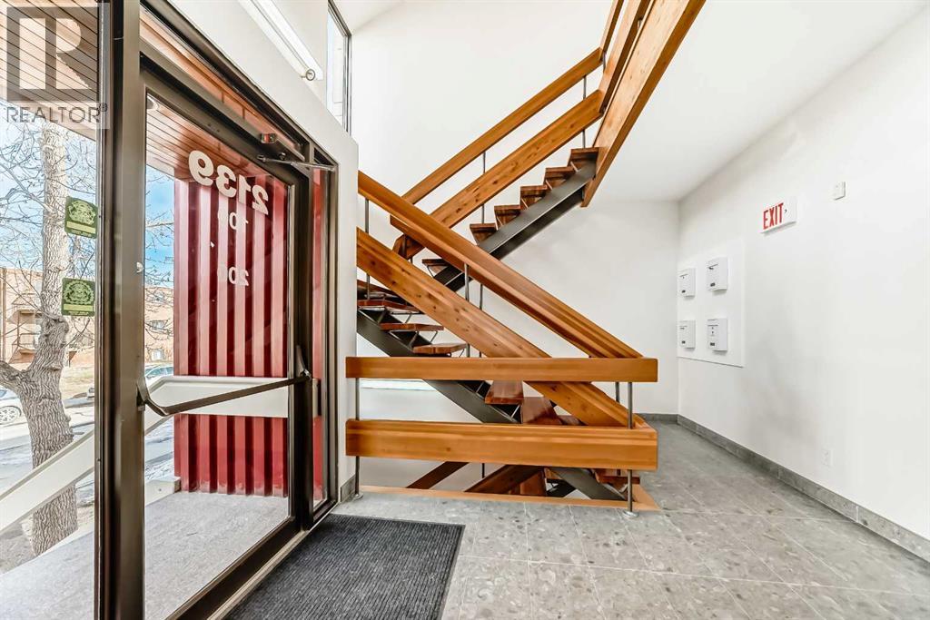 Business for Sale in    Avenue NW Hillhurst Calgary 