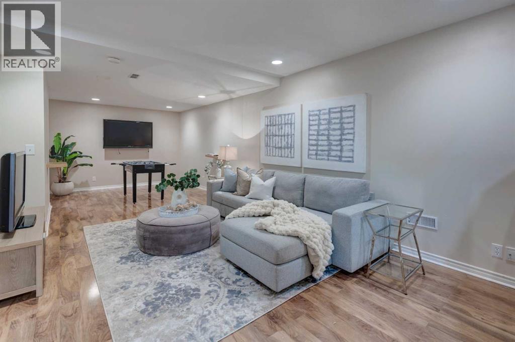 Single Family House for Sale in    Street SW Woodbine Calgary 