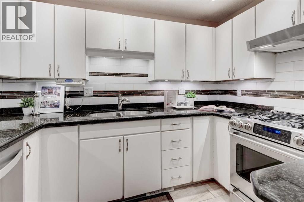 Single Family House for Sale in    Street SW Woodbine Calgary 