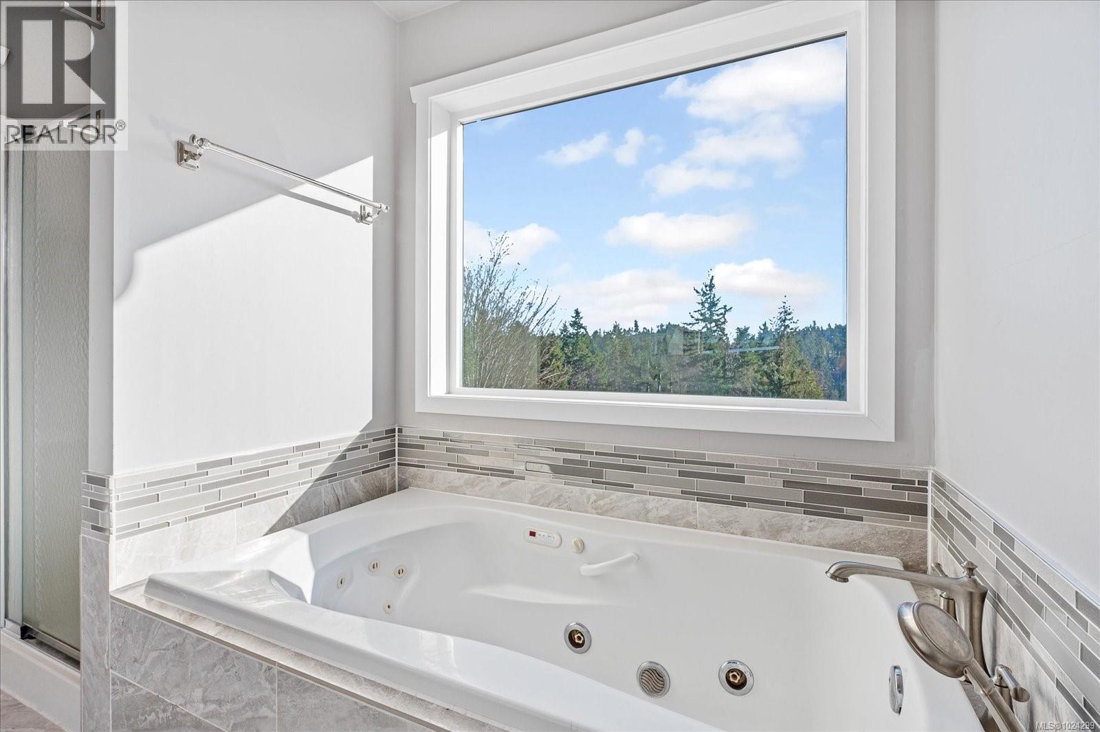 1770 Jay Bell Trail, Qualicum Beach