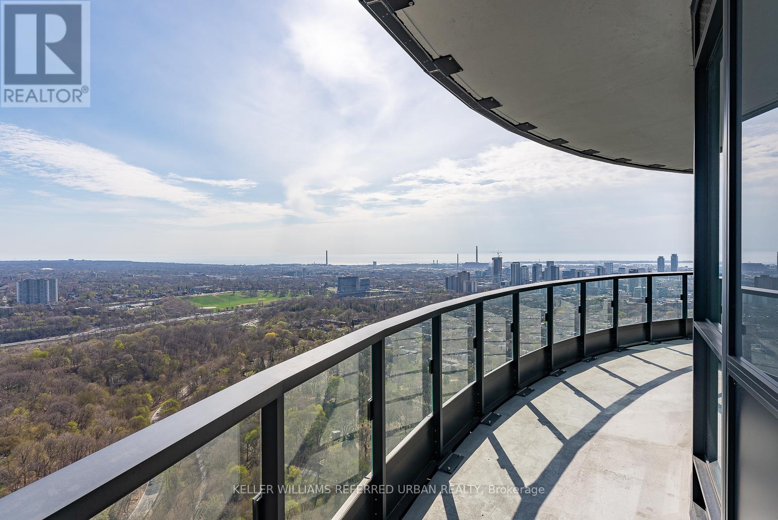 585 Bloor Street East 4118