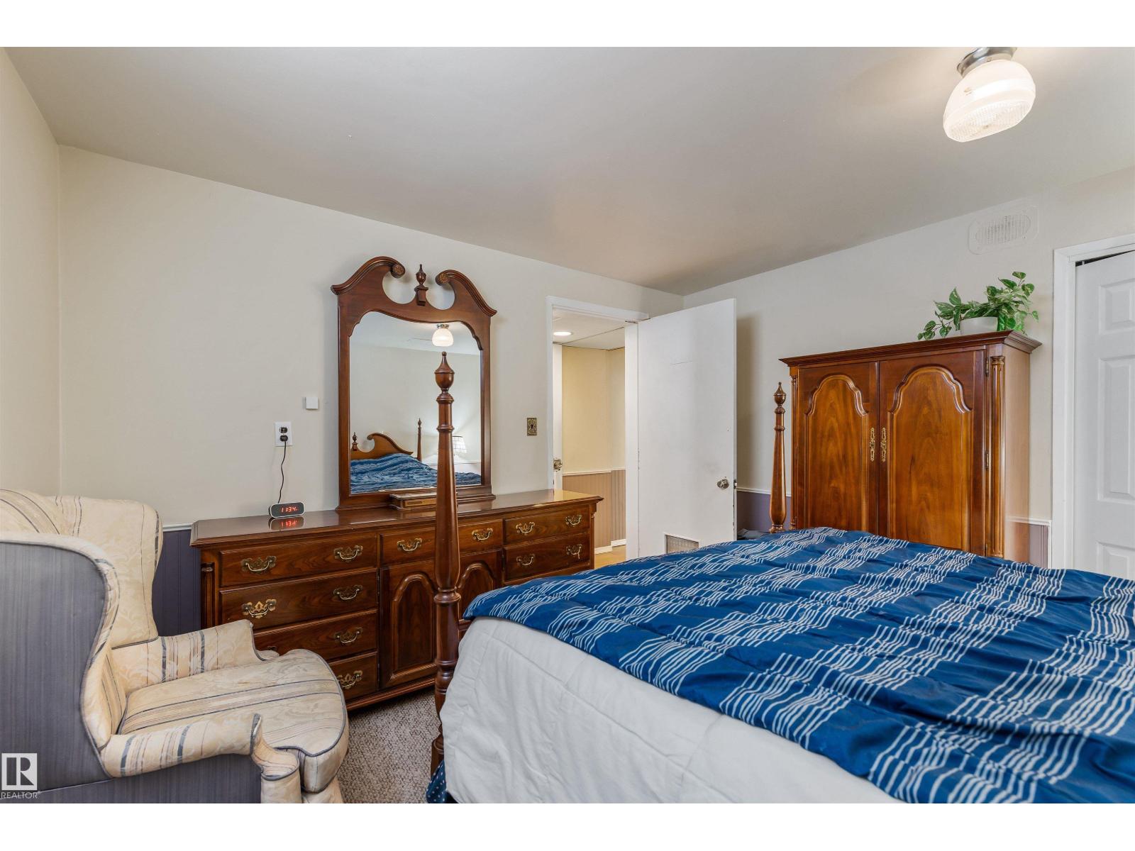 65 MISSION AV, St. Albert