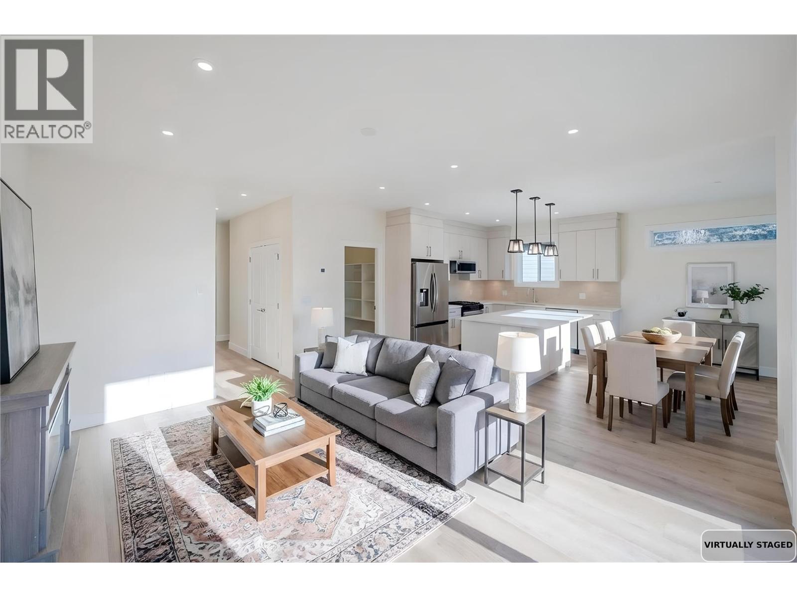 255 Bentgrass Avenue, Oliver