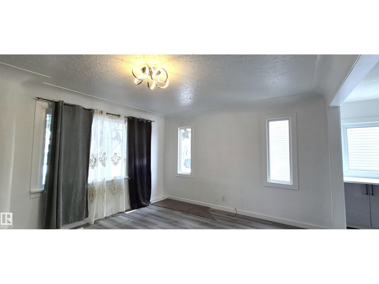 12916 123A ST NW, Edmonton