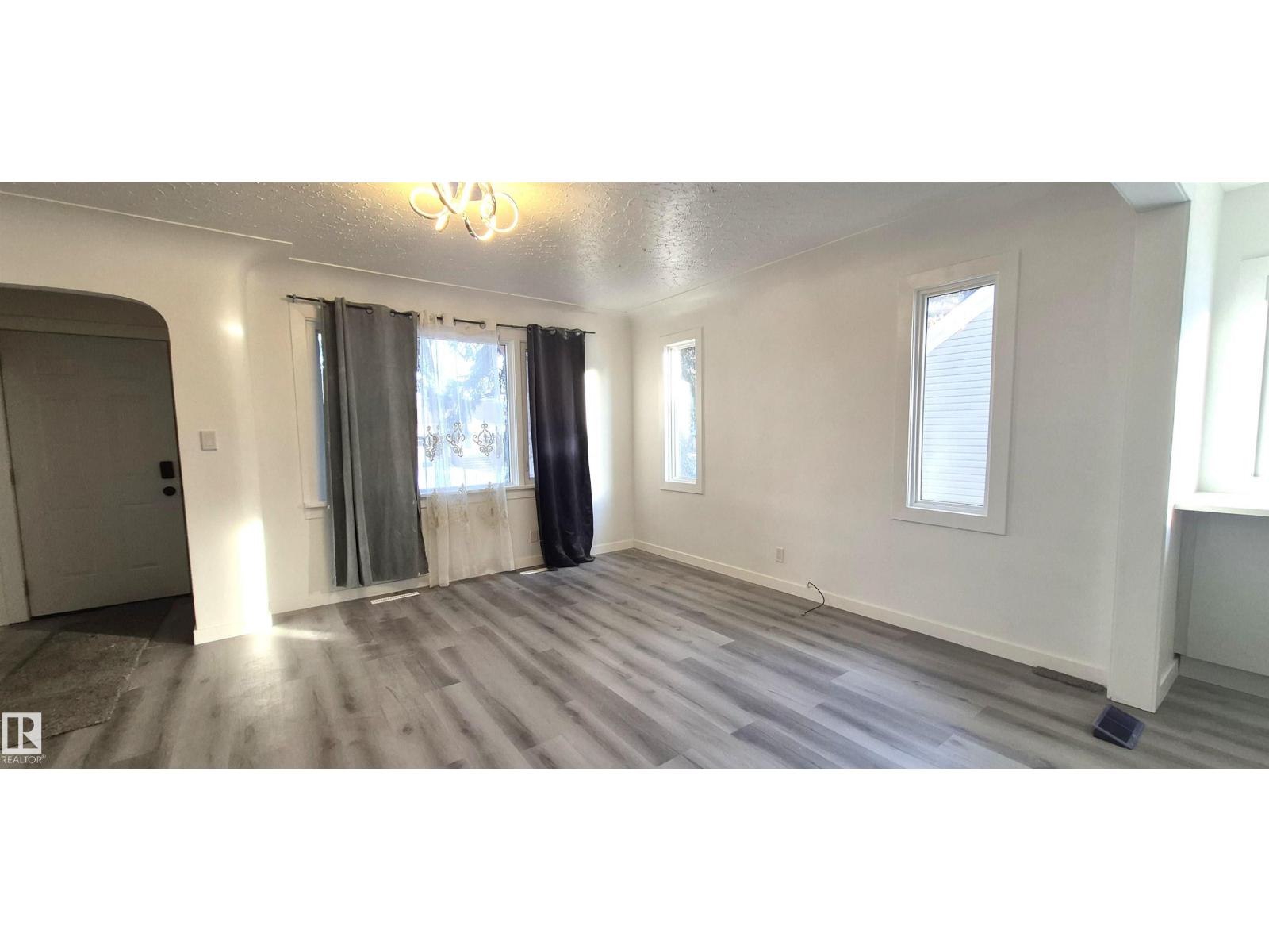 12916 123A ST NW, Edmonton