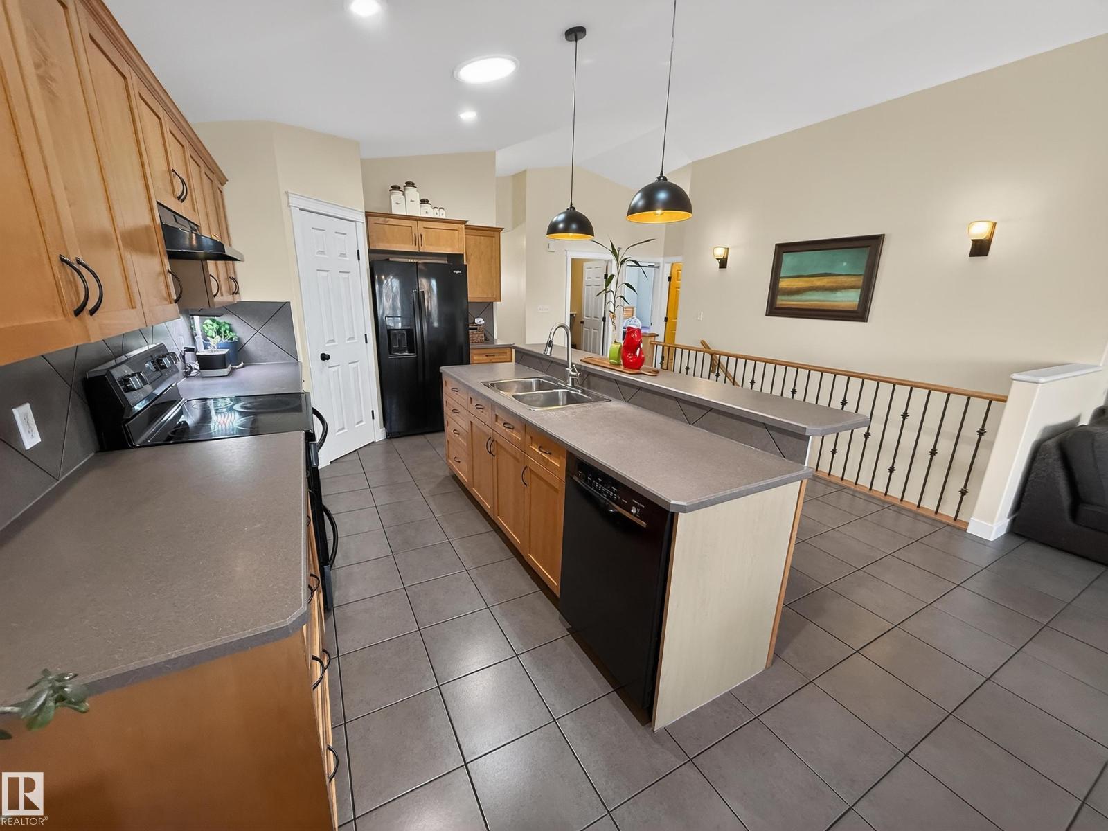 519 WESTERRA BV, Stony Plain