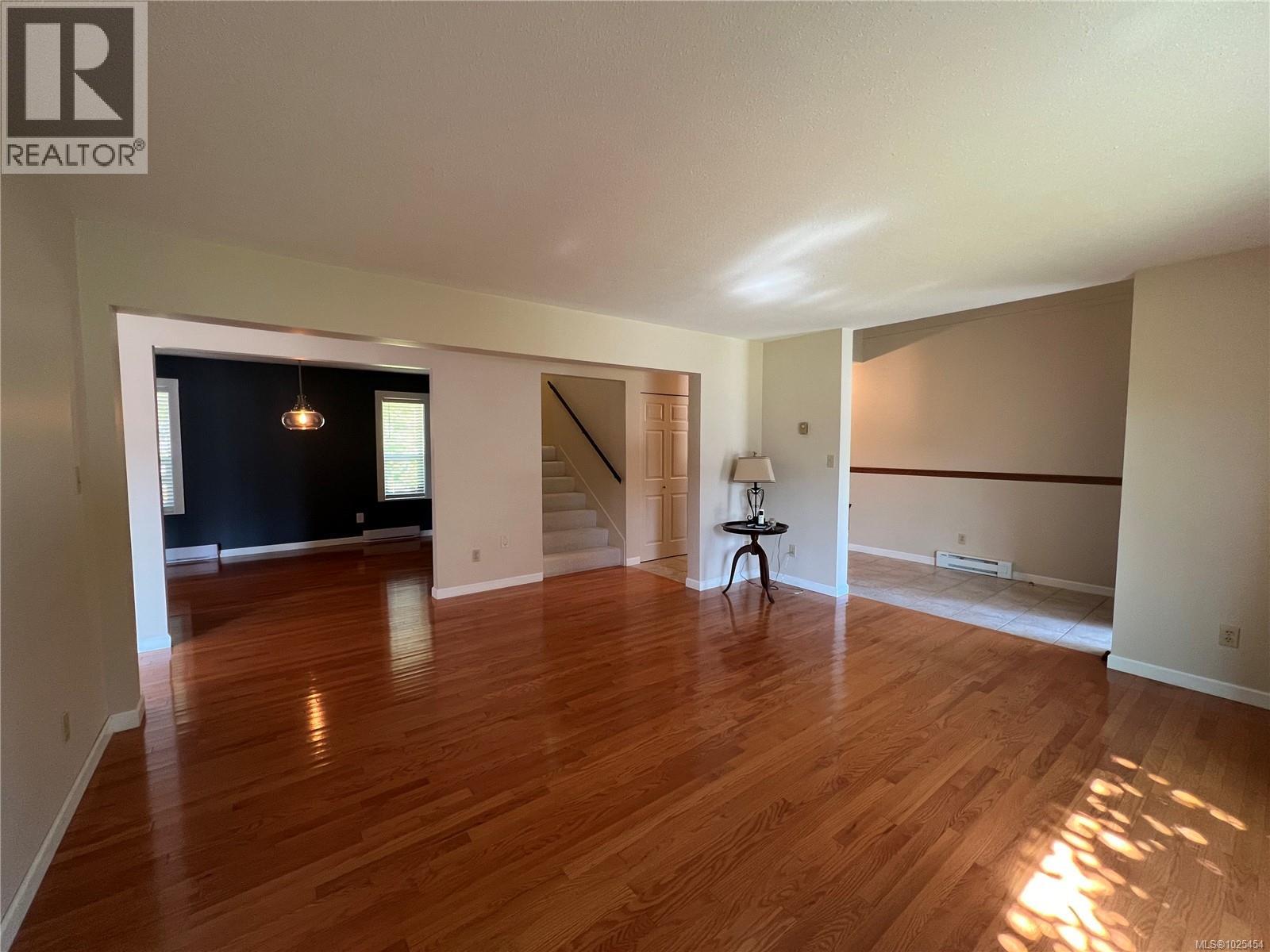 492 CEDAR Cres, Gold River