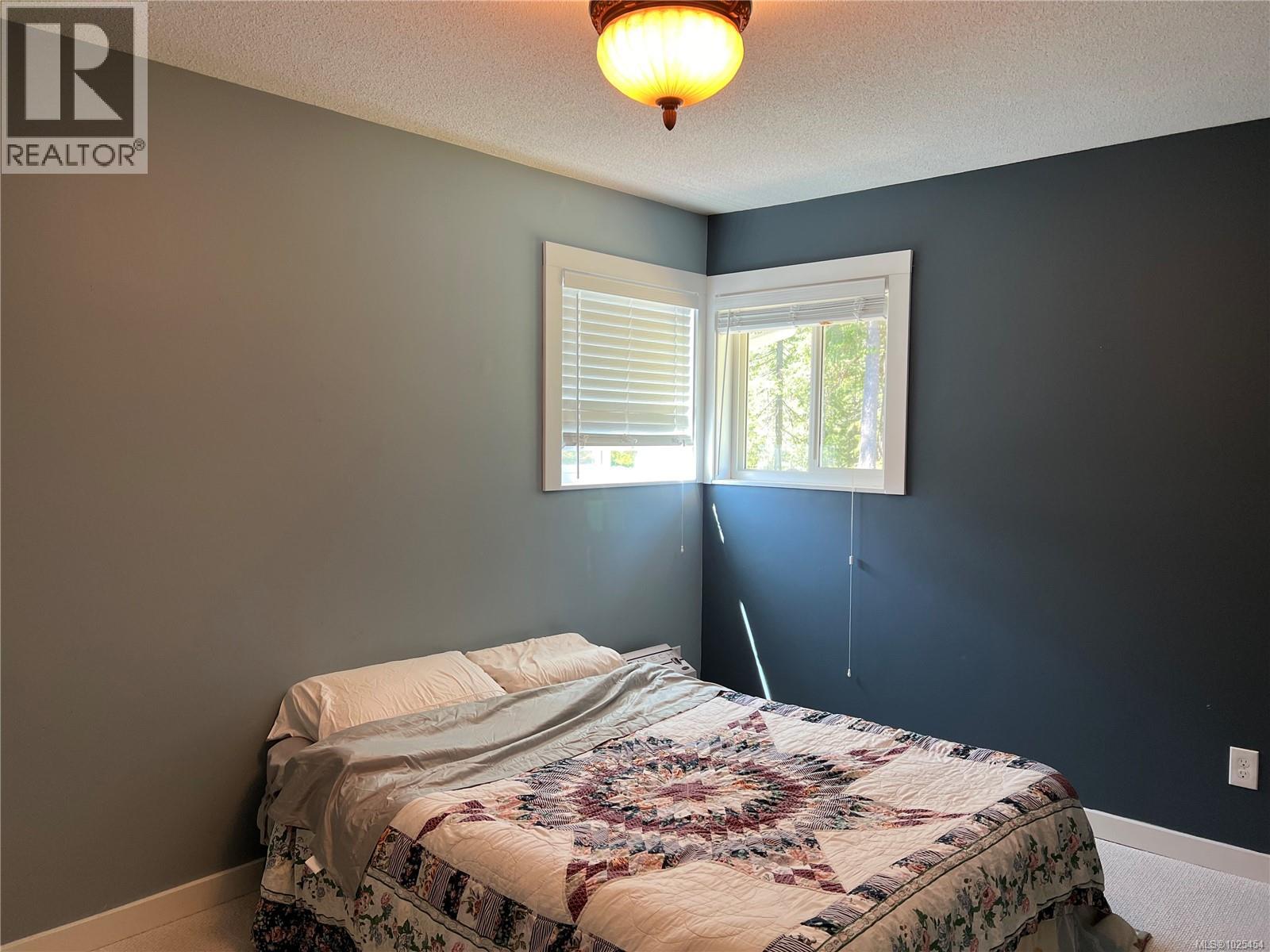 492 CEDAR Cres, Gold River