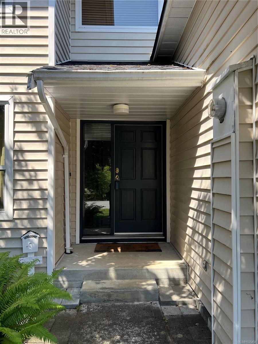 492 CEDAR Cres - 43