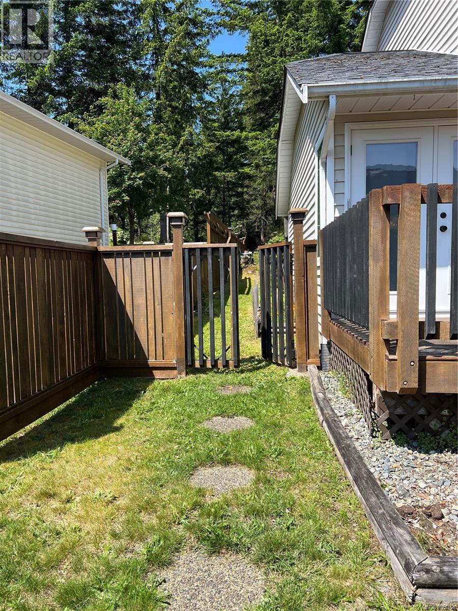 492 CEDAR Cres, Gold River