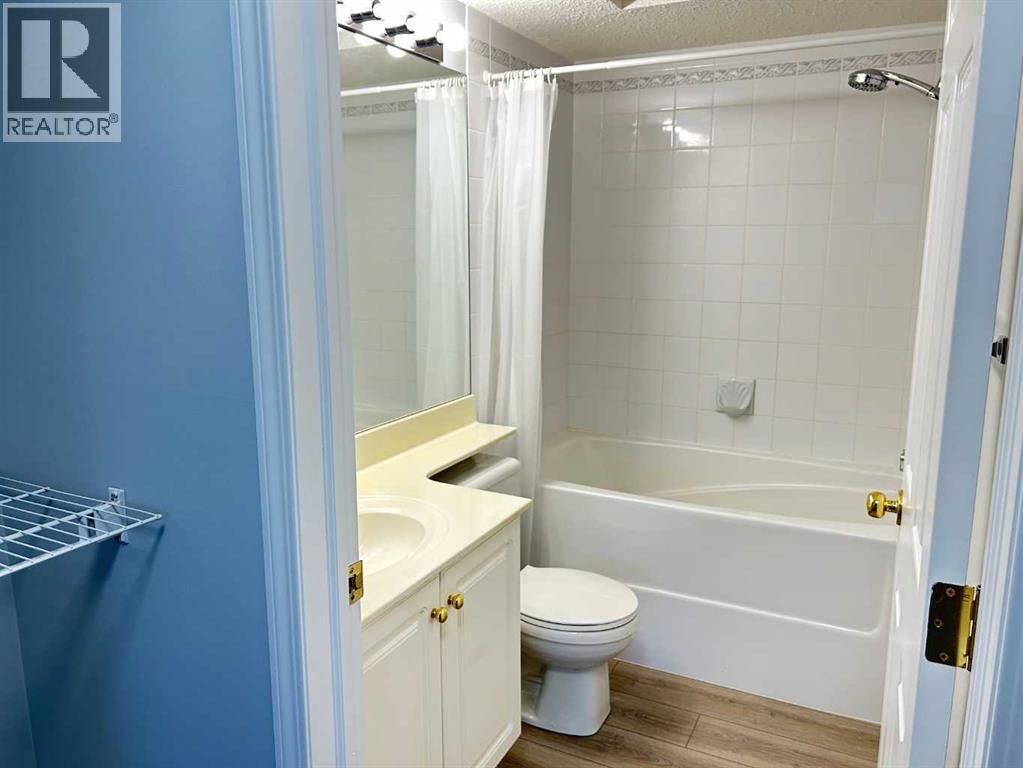 Single Family House for Sale in   Chaparral Ridge Drive SE Chaparral Calgary 