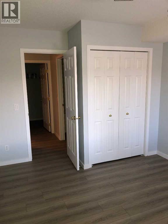 Single Family House for Sale in   Chaparral Ridge Drive SE Chaparral Calgary 