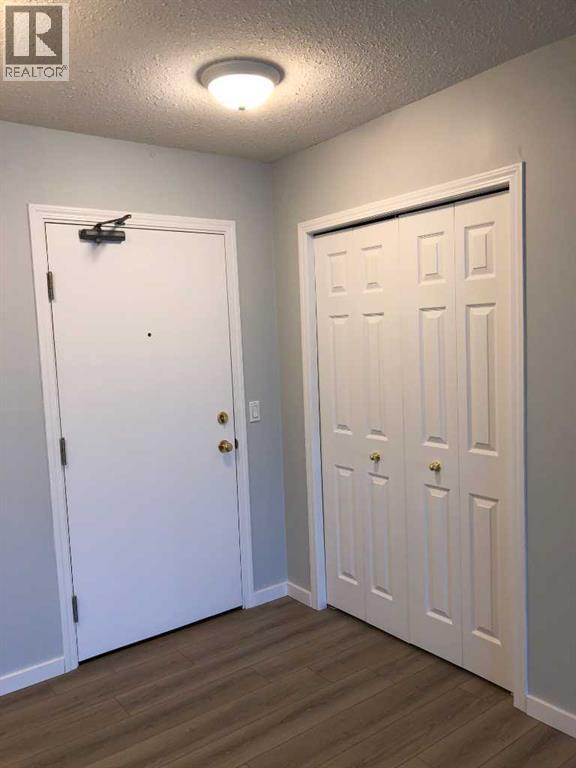 Single Family House for Sale in   Chaparral Ridge Drive SE Chaparral Calgary 
