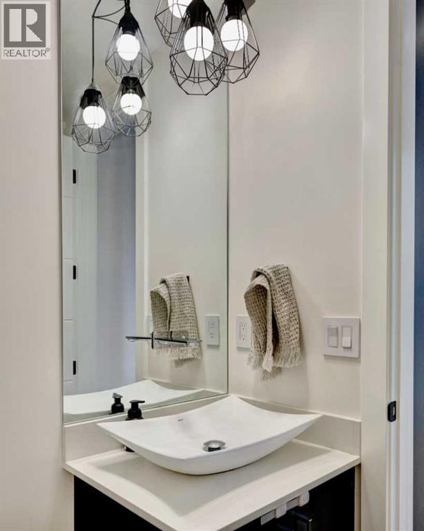 Single Family House for Sale in    Avenue SW South Calgary Calgary 