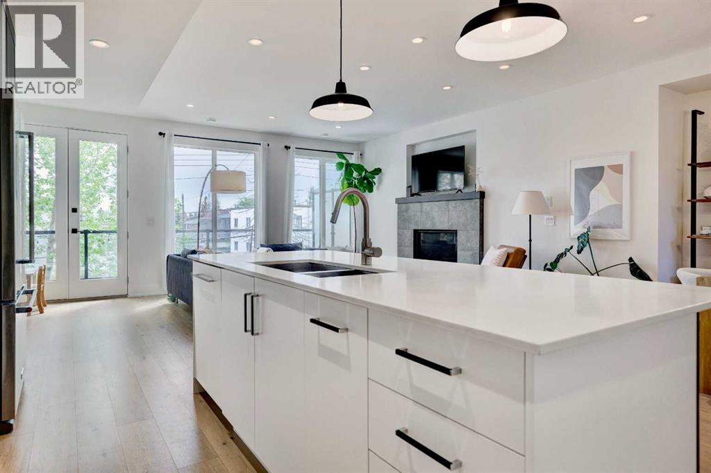 Single Family House for Sale in    Avenue SW South Calgary Calgary 