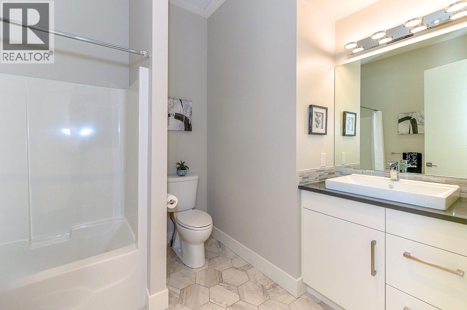 6267 Sundstrom Court Unit# 1, Peachland