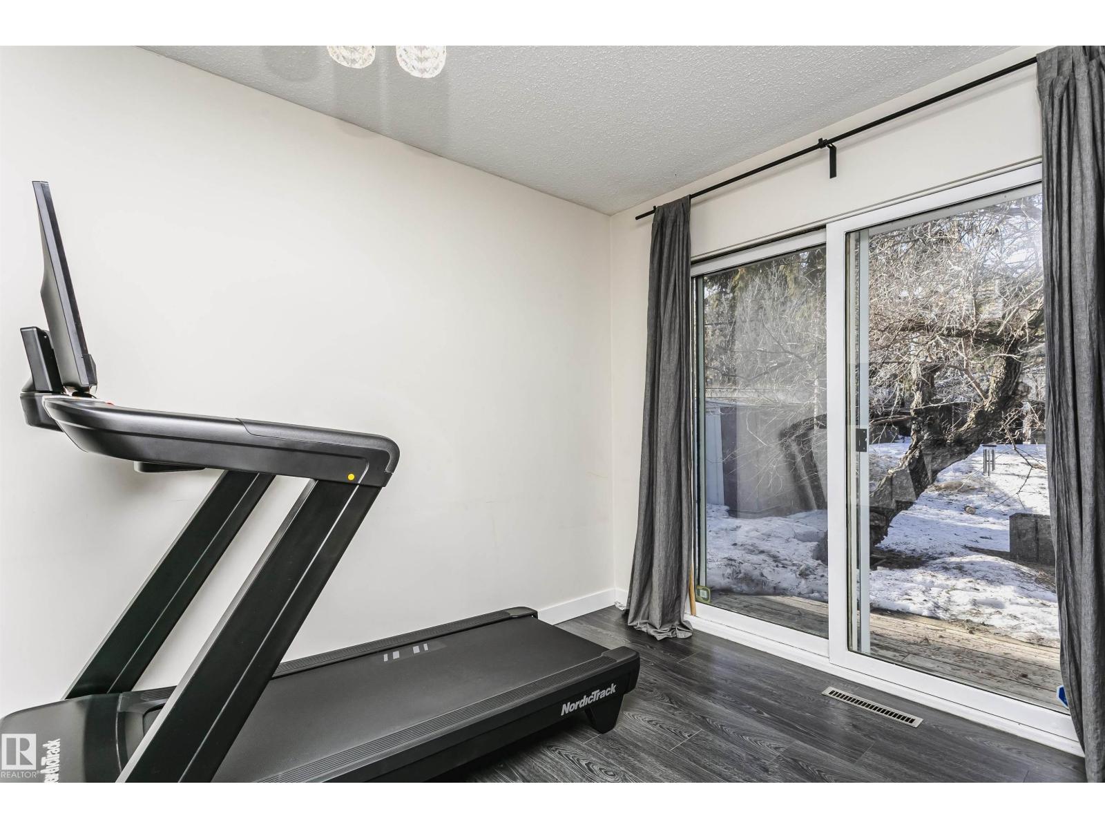 136 Garden RD, St. Albert