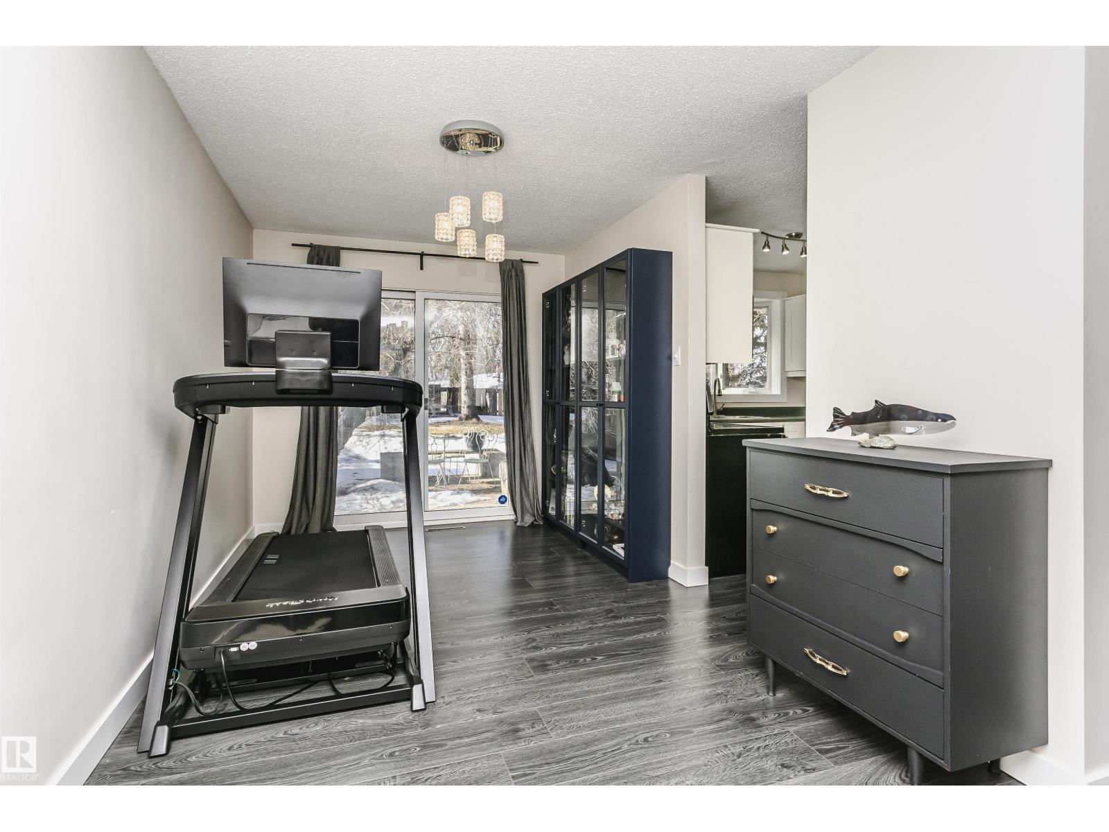 136 Garden RD, St. Albert