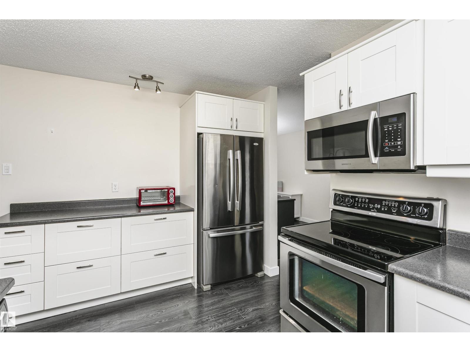 136 Garden RD, St. Albert