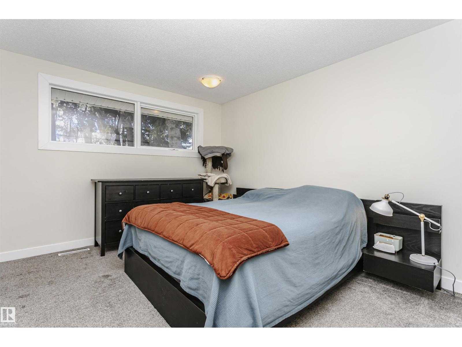 136 Garden RD, St. Albert