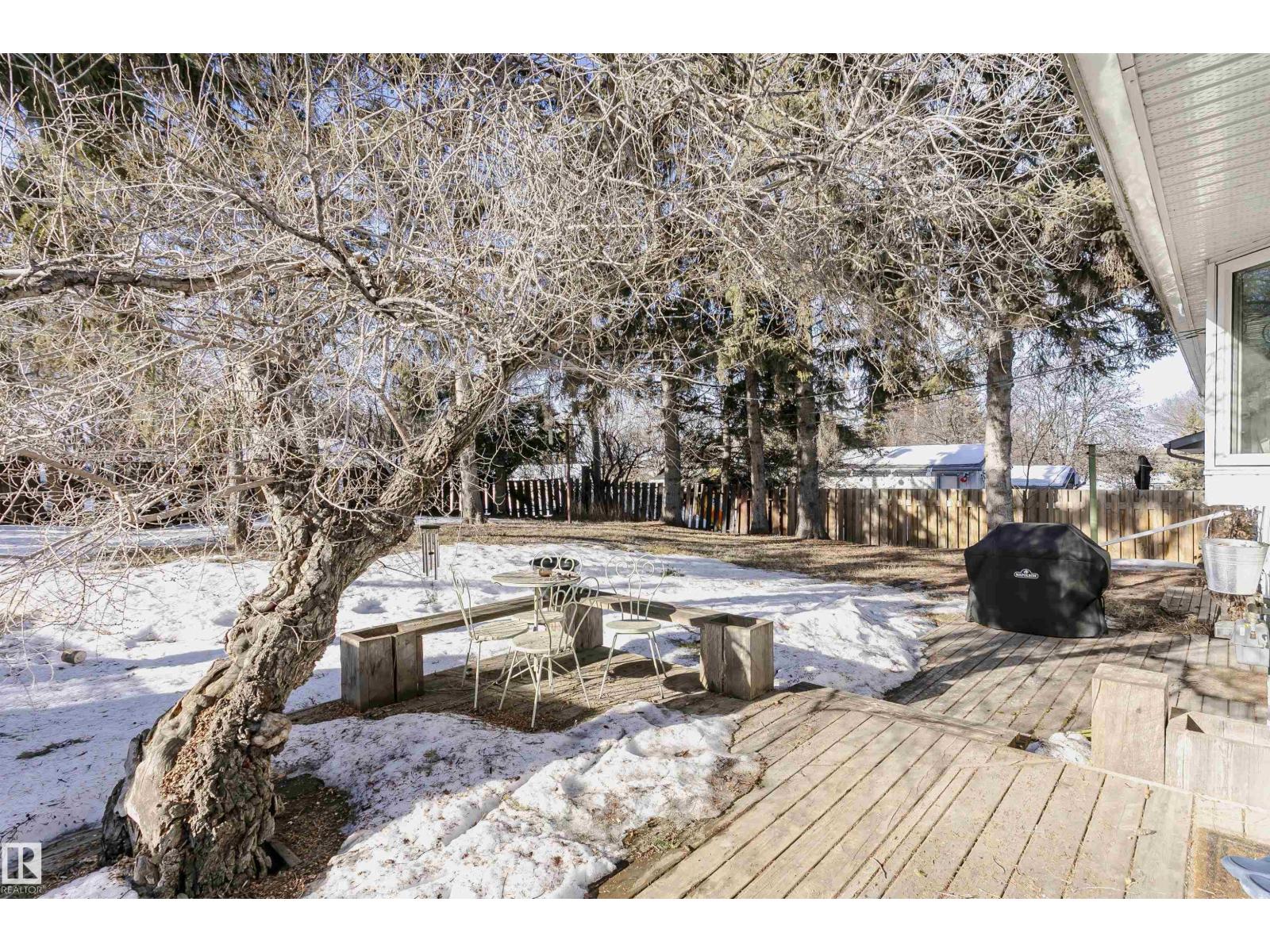 136 Garden RD, St. Albert